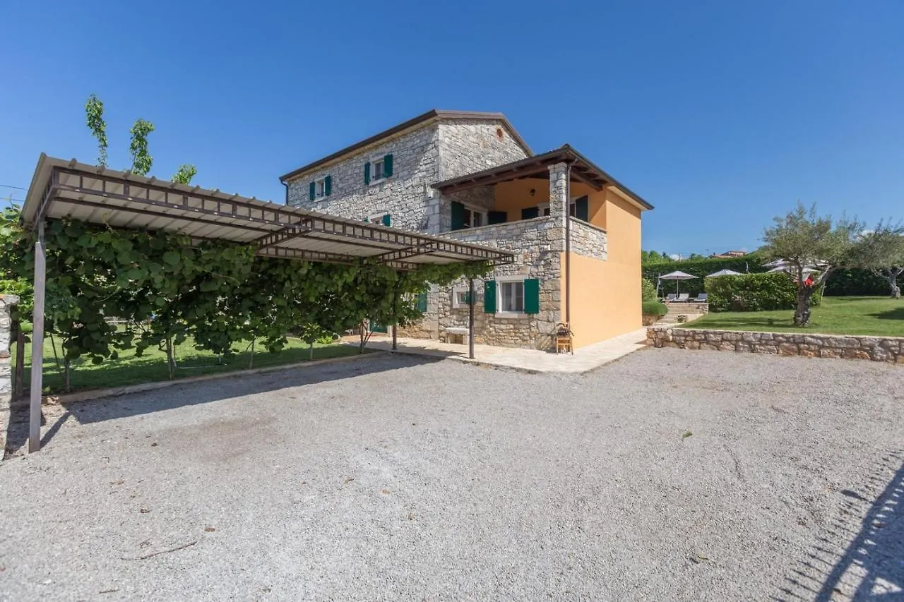 Villa Vial Labinci