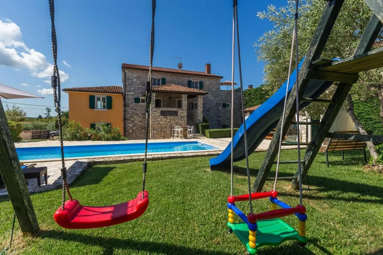 Villa Vial location