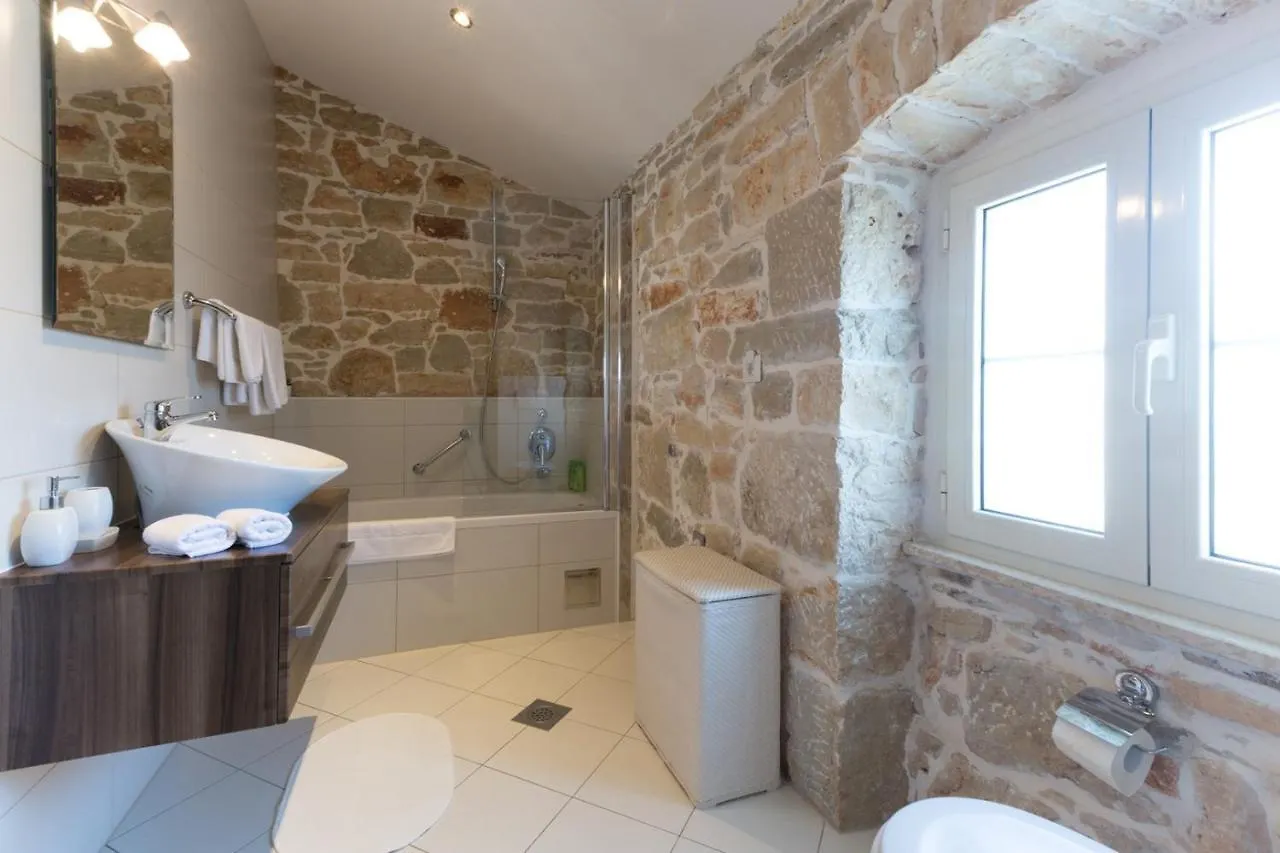 Villa Vial Labinci