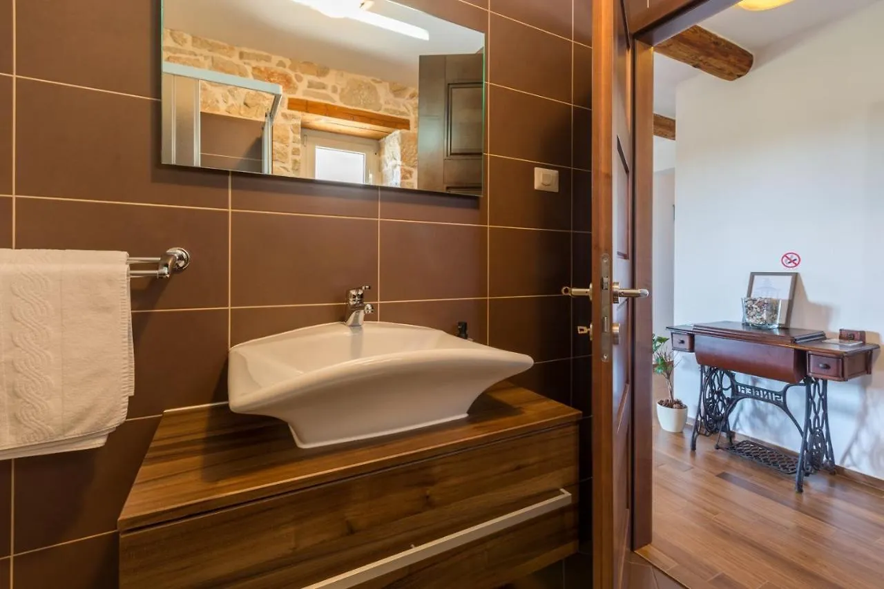 Villa Vial Labinci